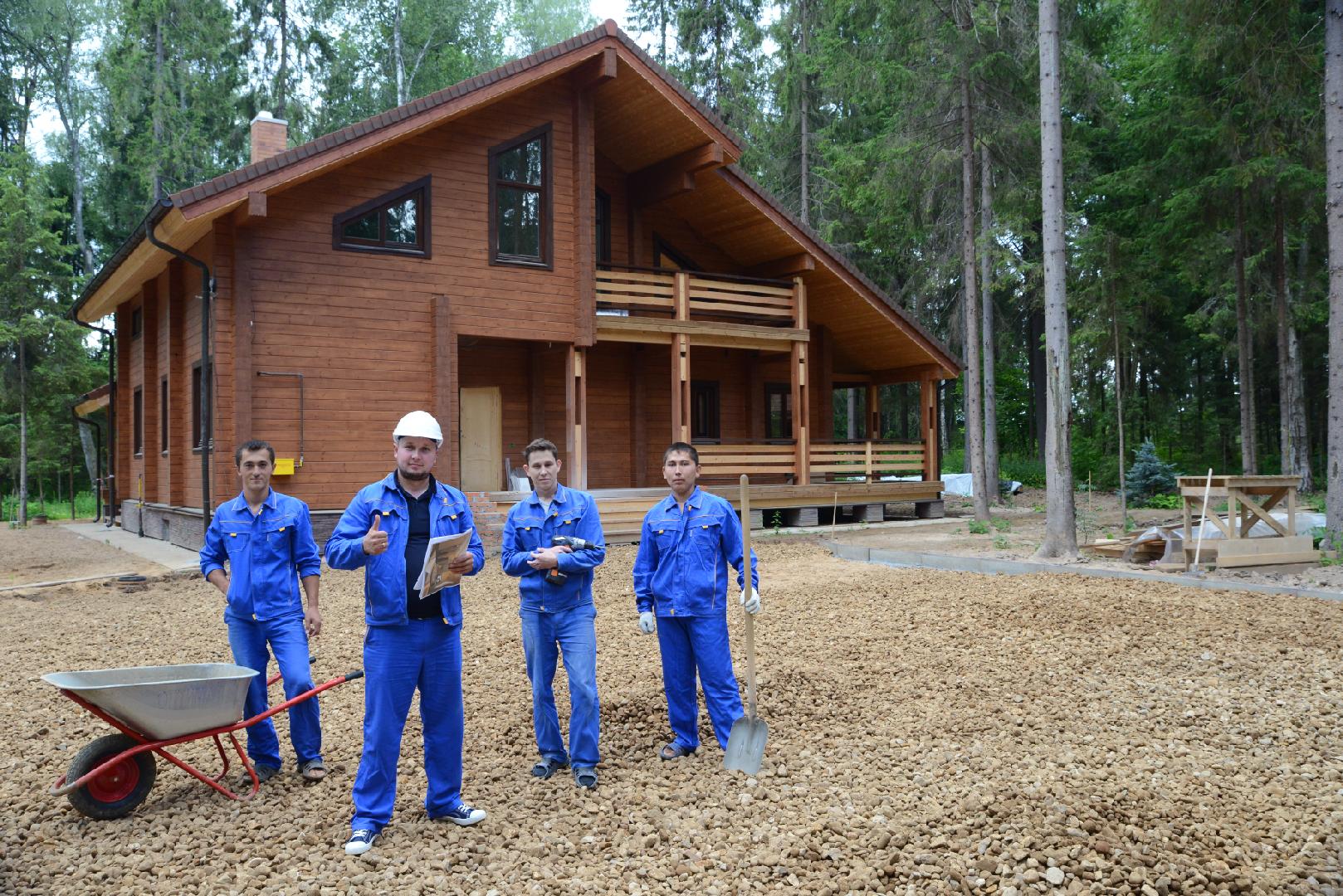 <p>Строительство загородных домов</p>